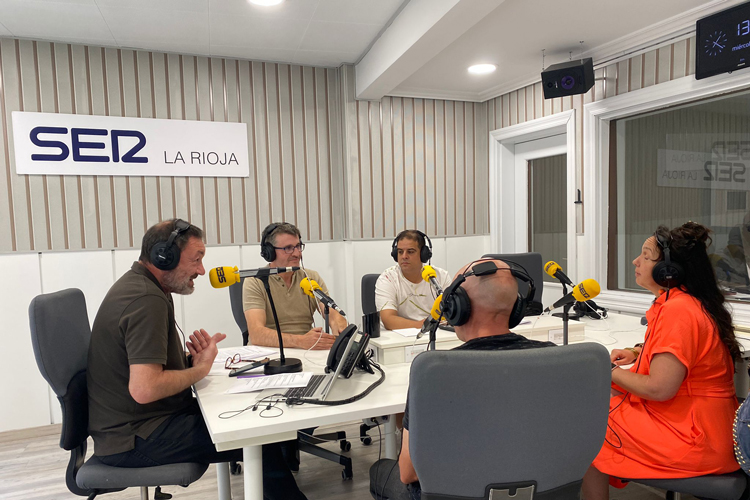Oscar-Maria-Iligo-y-Fran-en-Radio-Rioja-2