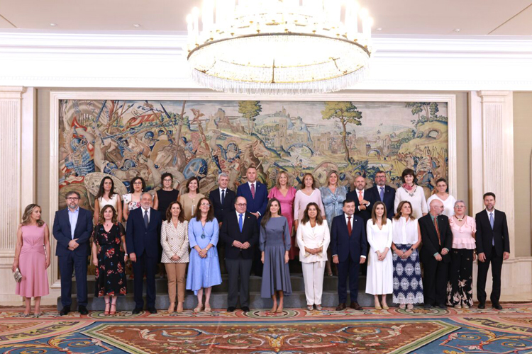 Proyecto Hombre traslada a Su Majestad la Reina sus principales retos frente a las adicciones